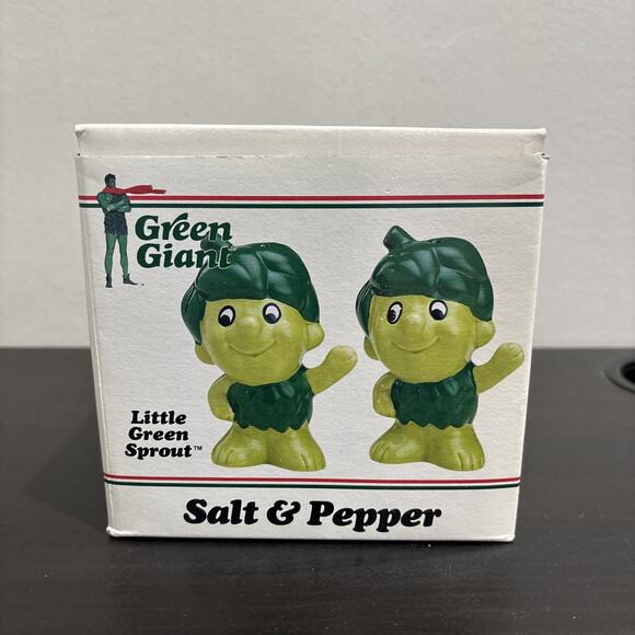 NEW IN BOX 1988 Green Giant “Little Green Sprout” Ceramic Salt & Pepper Shakers - Picture 4 of 10